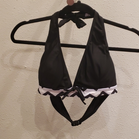 Bathing suit - Picture 4 of 4